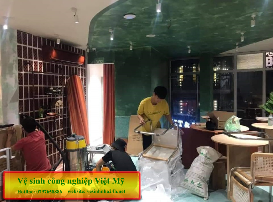 Vệ sinh văn phòng sau sửa chữa