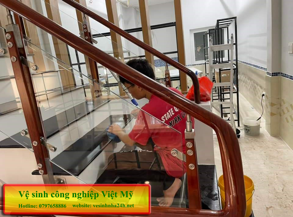 Thuê dọn vệ sinh công nghiệp