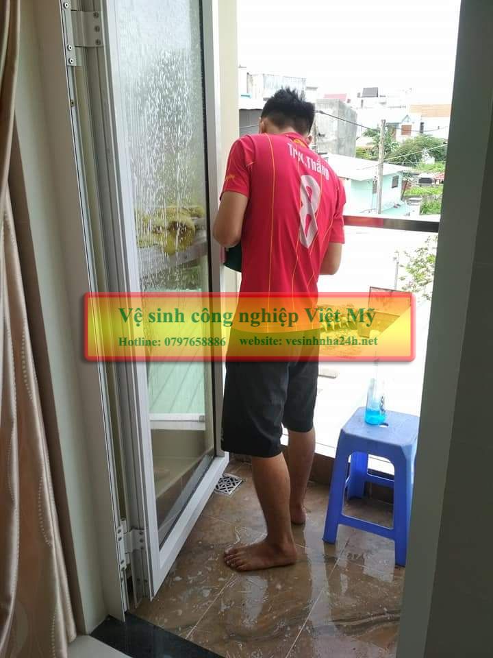 Dịch vụ vệ sinh công nghiệp