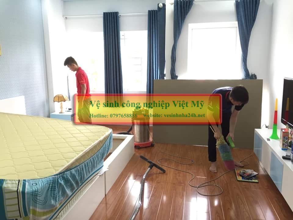 Dịch vụ vệ sinh công nghiệp quận 7, TP Hồ Chí Minh